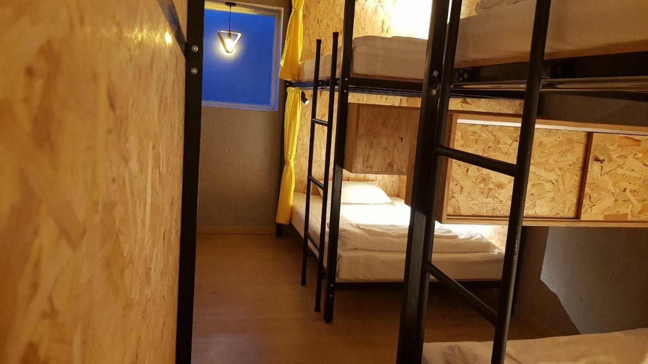 White House Hostel Нячанг Экстерьер фото