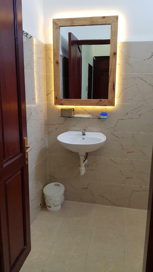White House Hostel Нячанг Экстерьер фото