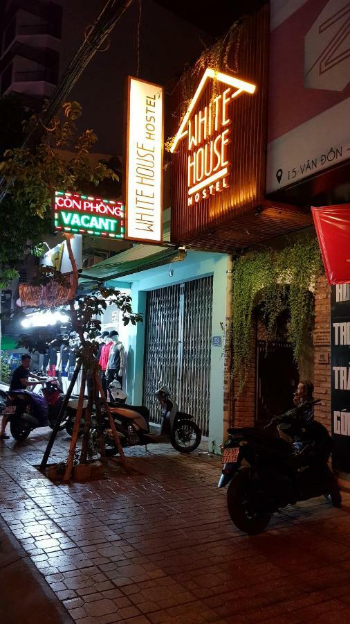 White House Hostel Нячанг Экстерьер фото